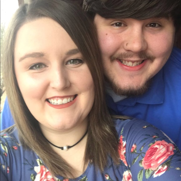 👚Meet your Posher, Lindsey!👗 - Picture 7 of 8